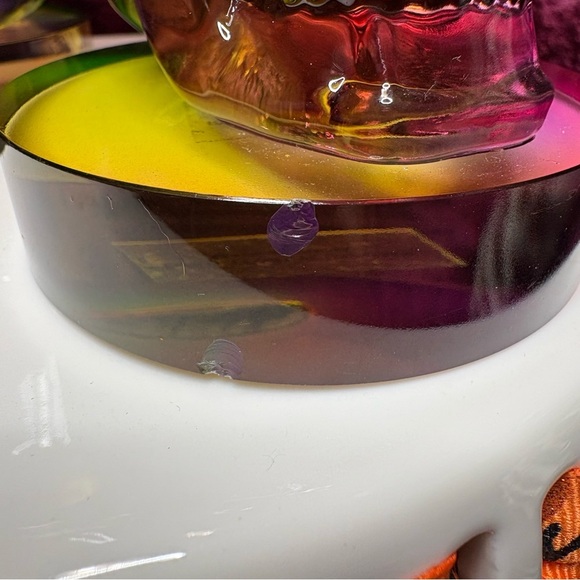 Tahari Halloween Amber Oil Slick Glass Skull Candle Stick Holders/Book End - Picture 10 of 12